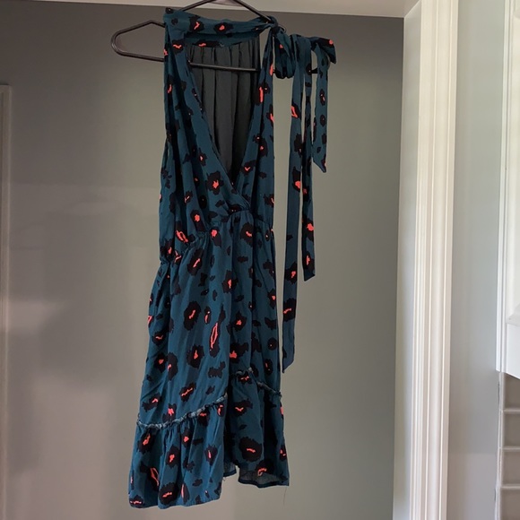 Dress - Picture 2 of 2